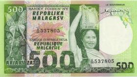 Madagaskar P.64a 500 Francs = 100 Ariary (1974) (1) 