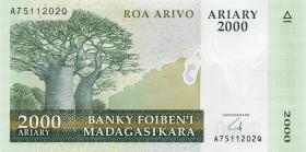 Madagaskar P.90b 2000 Ariary (2009) ohne "Francs" (1) 