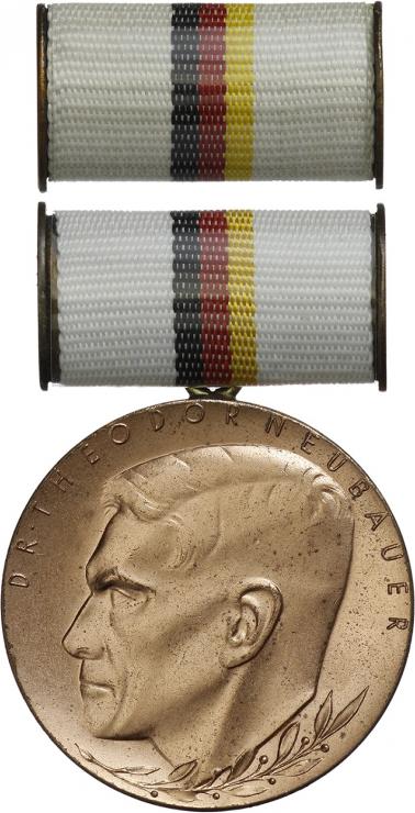 B.0178b Dr. Theodor Neubauer Medaille - Bronze 