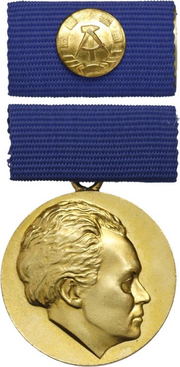 B.2374a Erich-Weinert-Medaille 