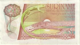 Surinam / Suriname P.118a 2 1/2 Gulden 1973 (2) 